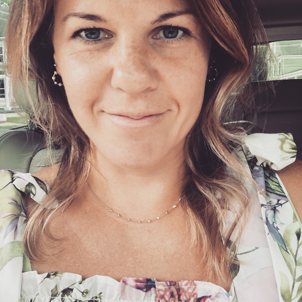 Meet your Posher, Julie